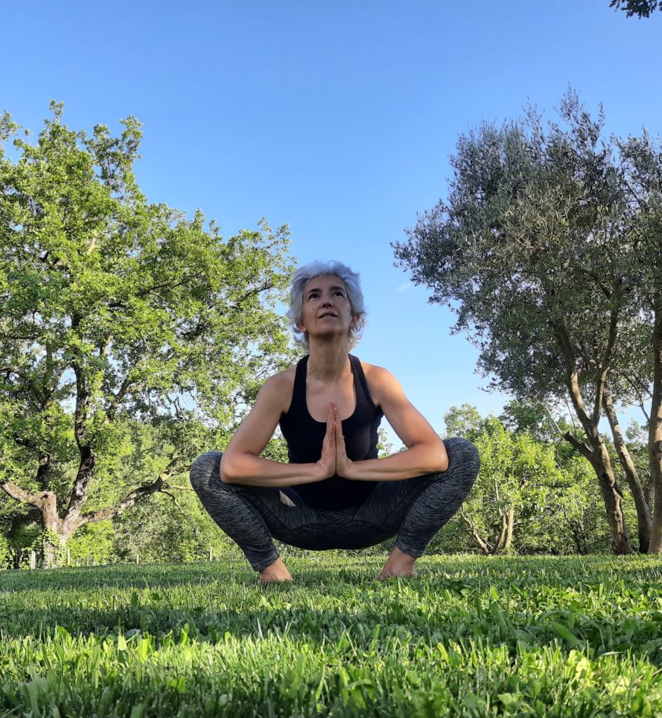 yoga-apertura de caderas-paz interior y bienestar
